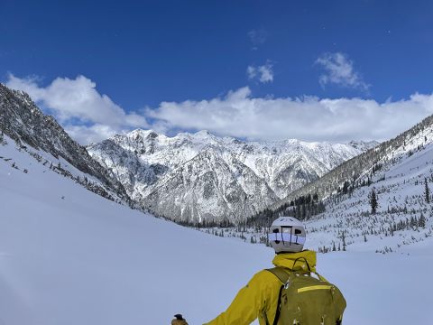 Climbing/skiing helmet in the wild